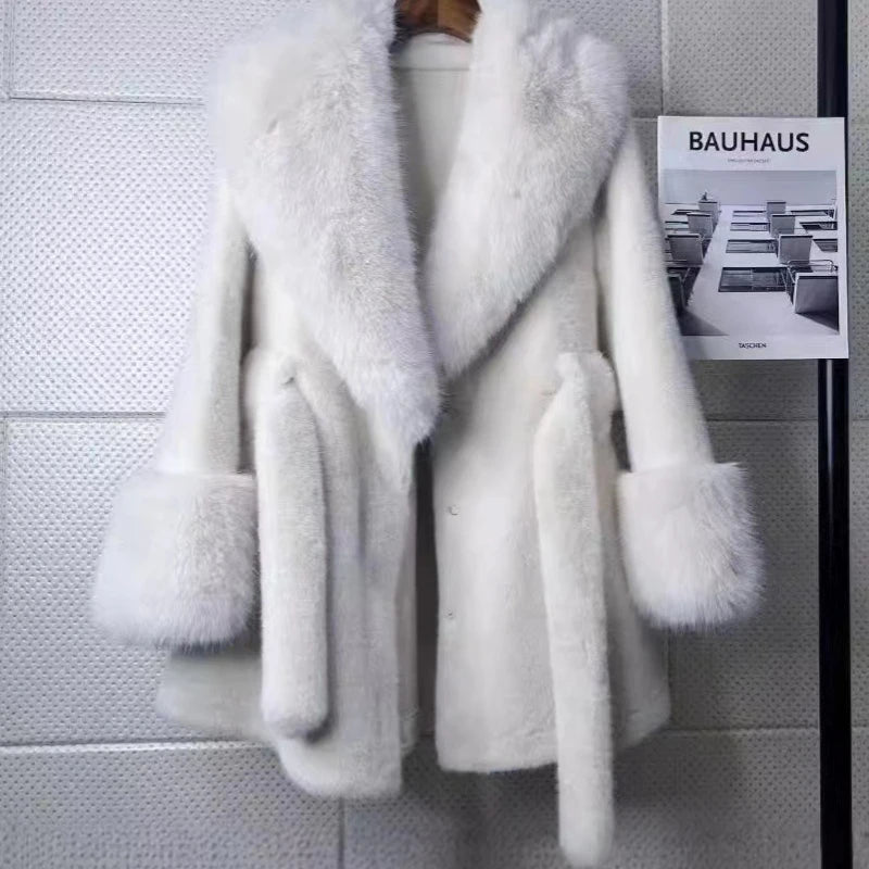 Luxury High Quality New Large Fur Collar Fur Coat Belt Slim Jacket Women Winter Warm Eco-Friendly Mink Fox Fur Coat Premium Tops